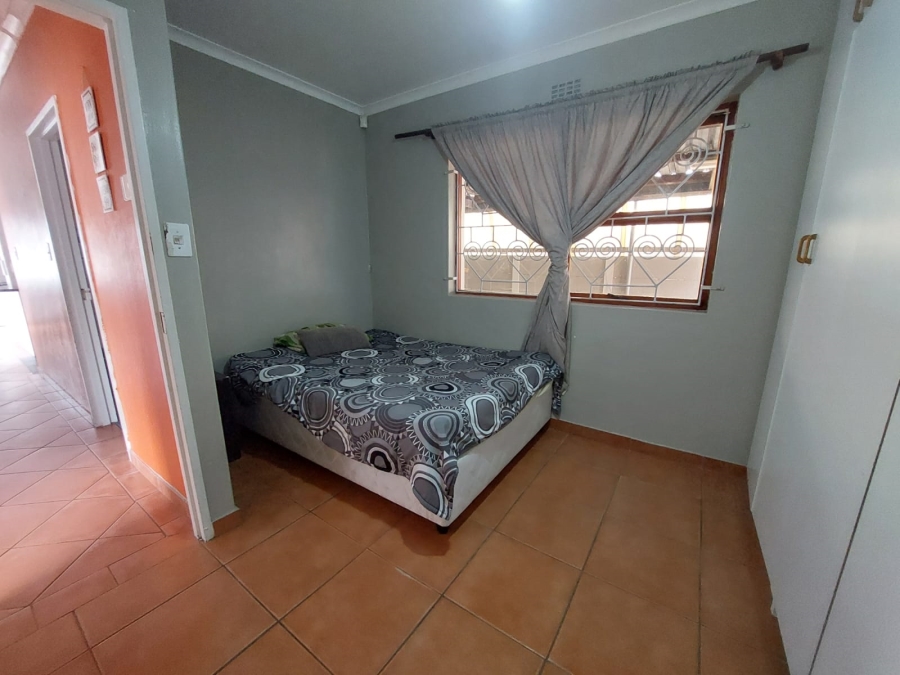 3 Bedroom Property for Sale in Grassy Park Western Cape